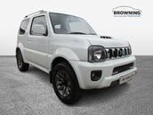 Suzuki Jimny SZ4 1
