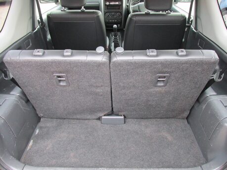 Suzuki Jimny SZ4 9