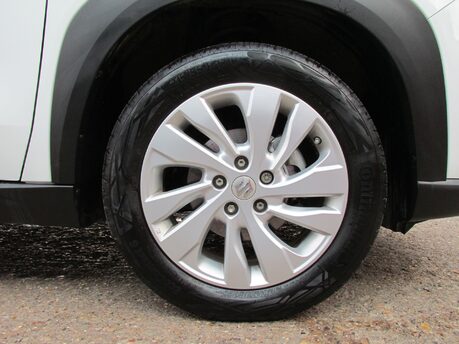 Suzuki S-Cross MOTION 13