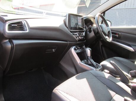 Suzuki SX4 S-Cross ULTRA BOOSTERJET ALLGRIP MHEV 10