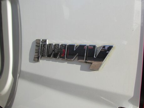 Suzuki Jimny SZ4 9