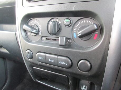 Suzuki Jimny SZ4 19