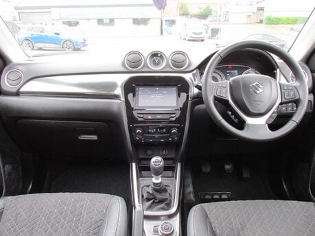 Suzuki Vitara SZ5 BOOSTERJET ALLGRIP MHEV 13