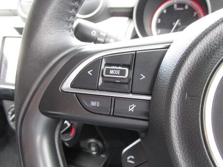 Suzuki Swift SZ-T DUALJET SHVS MHEV 19