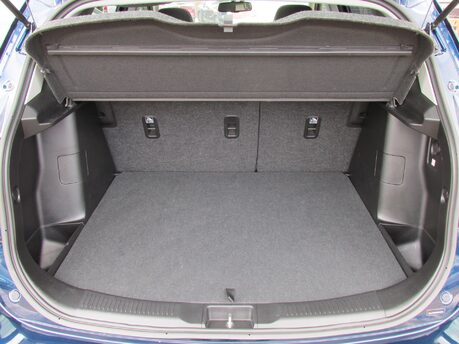 Suzuki SX4 S-Cross SZ5 BOOSTERJET MHEV 13
