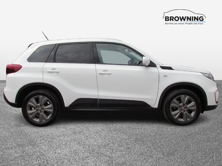 Suzuki Vitara SZ-T BOOSTERJET MHEV 4