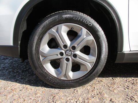 Suzuki Vitara SZ-T 12