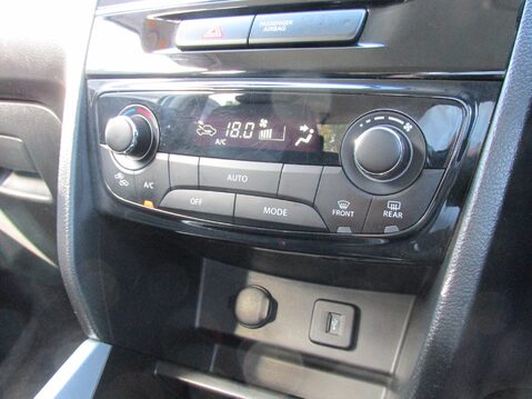 Suzuki Vitara SZ-T 17