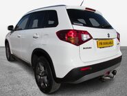 Suzuki Vitara SZ-T 8