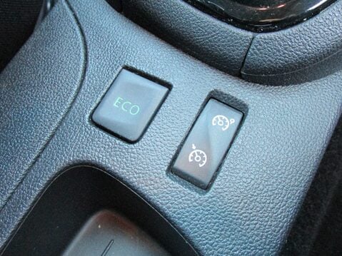 Renault Clio PLAY TCE 23