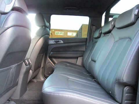 KGM Musso SARACEN 14