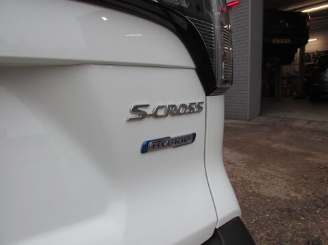 Suzuki SX4 S-Cross MOTION BOOSTERJET MHEV 9