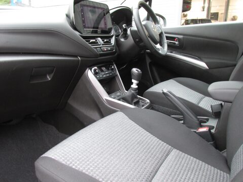 Suzuki SX4 S-Cross MOTION BOOSTERJET MHEV 15