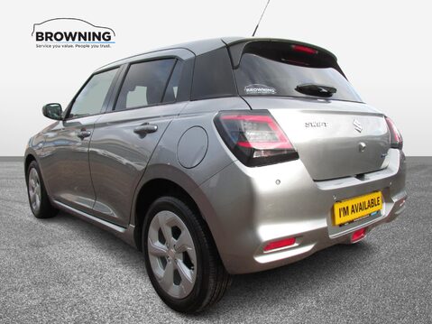 Suzuki Swift MOTION 8