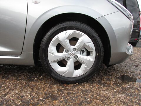 Suzuki Swift MOTION 11