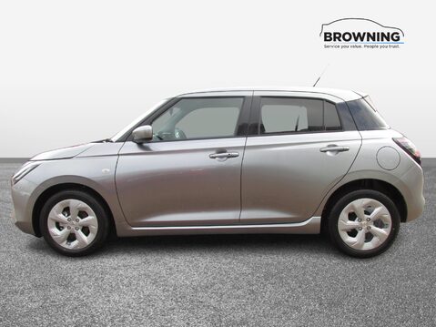 Suzuki Swift MOTION 5