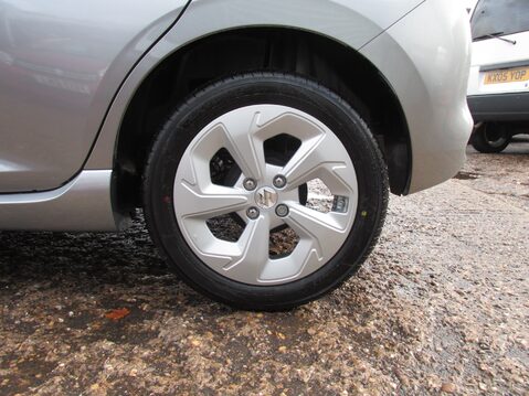 Suzuki Swift MOTION 9