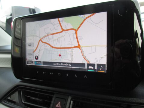 Suzuki Swift MOTION 18