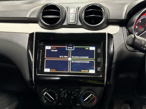 Suzuki Swift SZ-L DUALJET MHEV 7