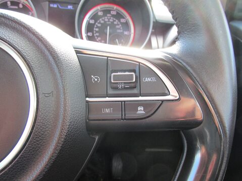 Suzuki Swift SZ5 BOOSTERJET SHVS MHEV 18