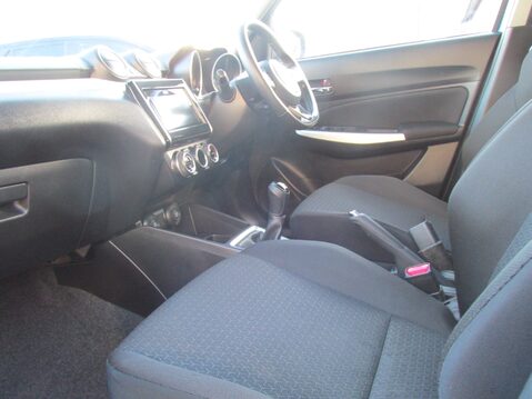 Suzuki Swift SZ5 BOOSTERJET SHVS MHEV 11