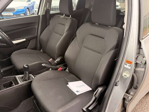 Suzuki Swift SZ-L DUALJET MHEV 6