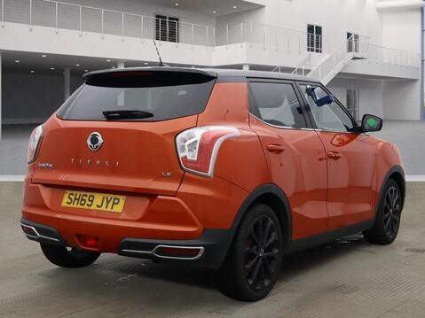 SsangYong Tivoli LE 5