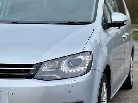 Volkswagen Sharan 1.4 TSI BlueMotion Tech SE DSG Euro 5 (s/s) 5dr 23