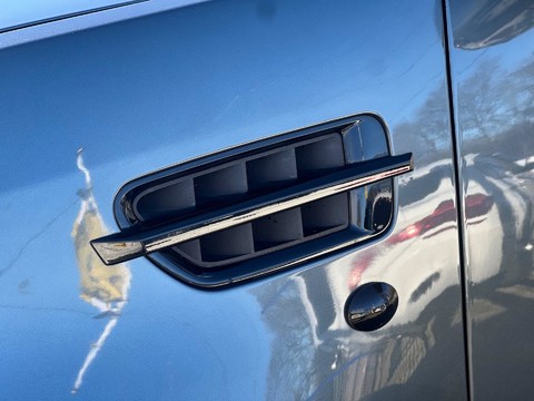 Cadillac Escalade 6.2 V8 Sport Luxury 4WD 5dr 22