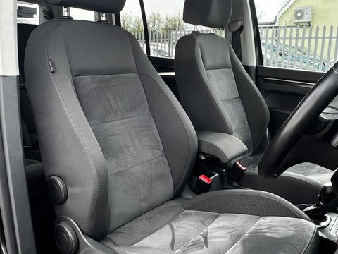 Volkswagen Touran 1.4 TSI Match 5dr (7 Seats) 37
