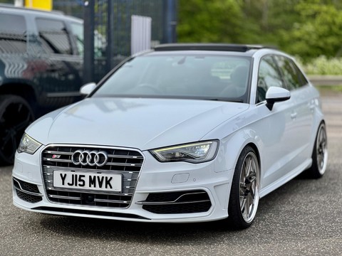 Audi S3 2.0 TFSI Sportback S Tronic quattro Euro 6 (s/s) 5dr (Nav) 27