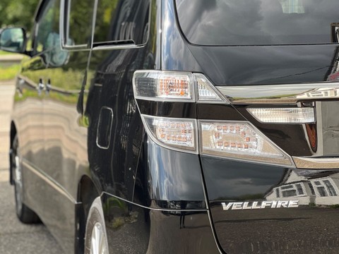 Toyota Vellfire ZR G HYBRID 7 SEATER 25