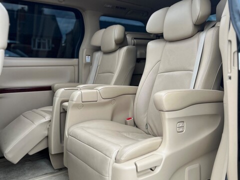 Toyota Alphard 350G L PACKAGE 4WD 3.5 V6 BUSINESS CLASS 2