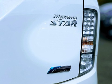 Nissan Elgrand 350 V6+HIGHWAY STAR+URBAN CHROME+GRADE 4 21