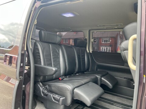 Nissan Elgrand 250 HIGHWAY STAR BLACK LEATHER ED+4B+WOW 12