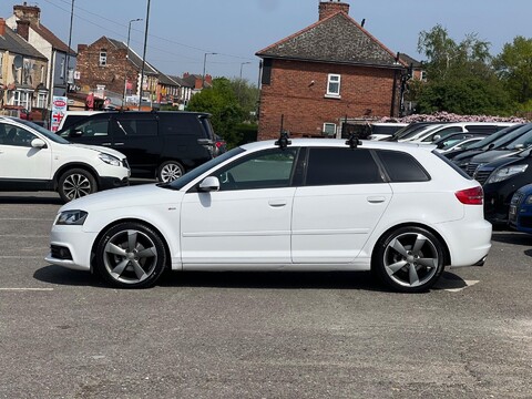 Audi A3 1.4 TFSI S line Sportback S Tronic Euro 5 (s/s) 5dr 9