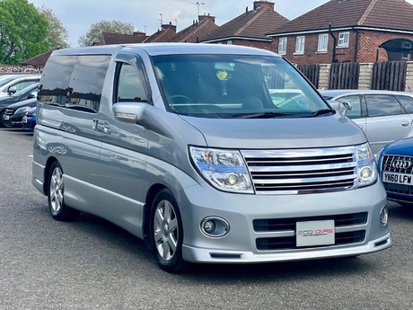 Nissan Elgrand 4WD HIGHWAY STAR URBAN SELECTION J PACK