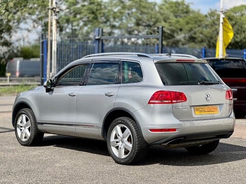 Volkswagen Touareg 3.0h TSI V6 Hybrid Tiptronic 4WD Euro 5 (s/s) 5dr 8