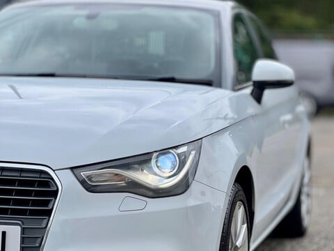 Audi A1 TFSI Amplified Edition Sportback 4