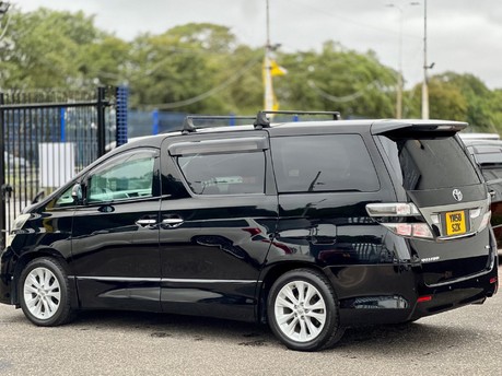 Toyota Vellfire V6 Sunroof 1