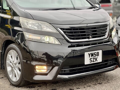 Toyota Vellfire V6 Sunroof 23