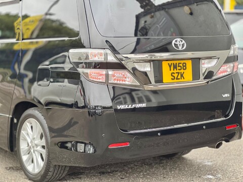 Toyota Vellfire V6 Sunroof 27