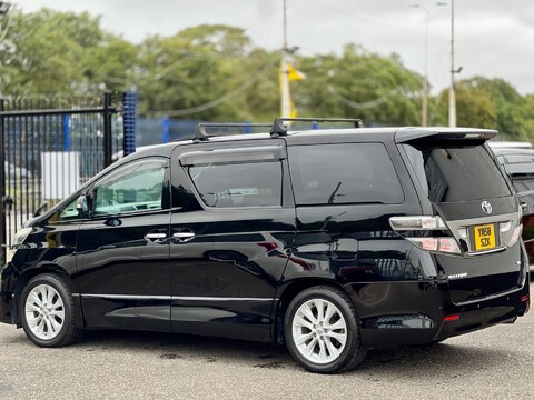 Toyota Vellfire V6 Sunroof 9