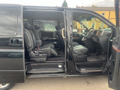 Nissan Elgrand +HIGHWAY STAR+GRADE 4B+HEATED SEATS+ 30