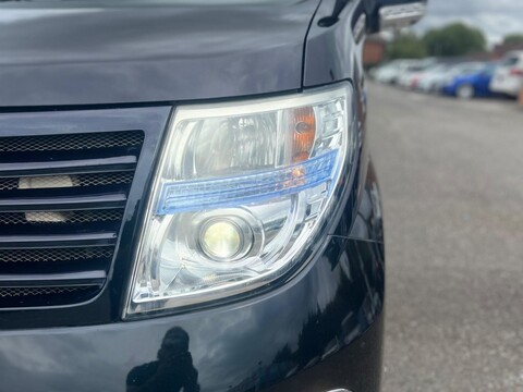 Nissan Elgrand +HIGHWAY STAR+GRADE 4B+HEATED SEATS+ 39