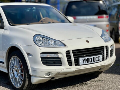 Porsche Cayenne 4.8 GTS TiptronicS 4WD 20