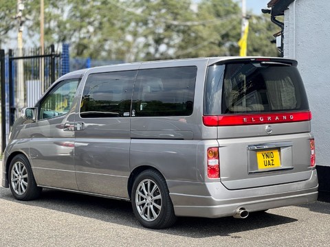 Nissan Elgrand HIGHWAY STAR V6 3.5 2