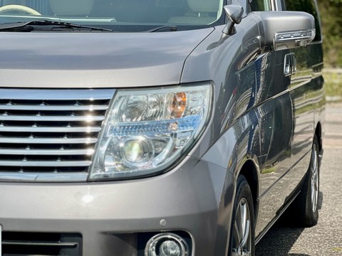 Nissan Elgrand HIGHWAY STAR V6 3.5 28