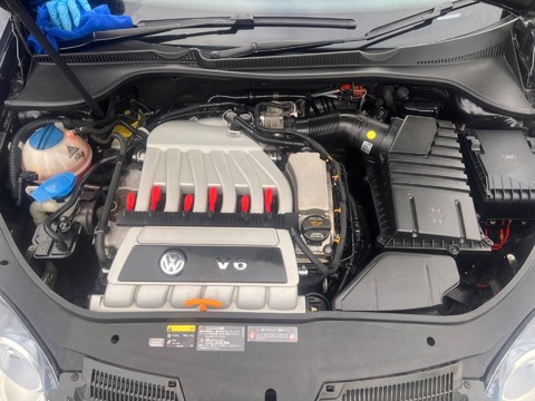 Volkswagen Golf 3.2 V6 R32 DSG 4Motion 5dr 4