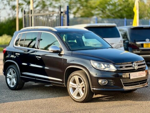 Volkswagen Tiguan 1.4 TSi R-LINE DSG AUTO 21